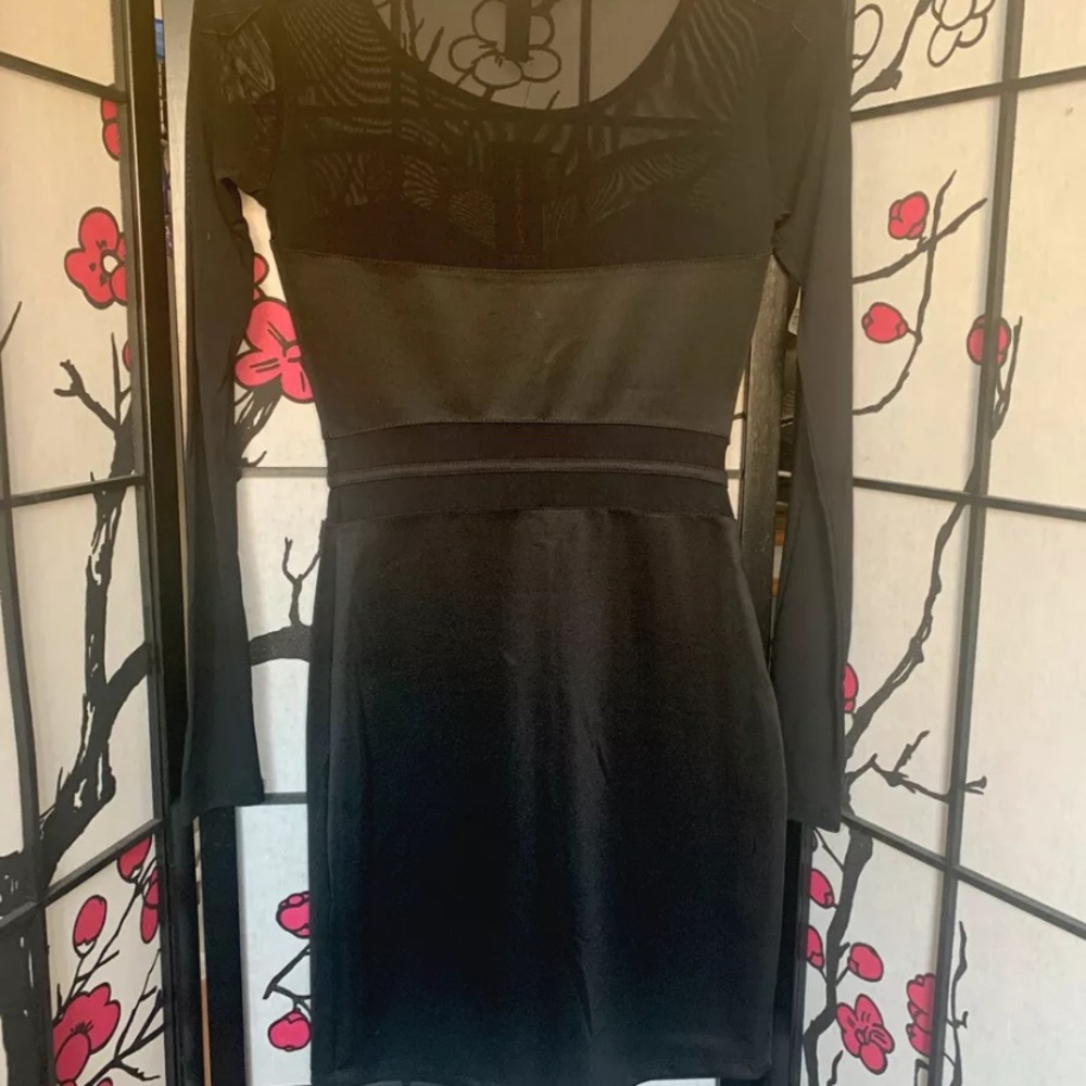 Women’s dress black Material Girl